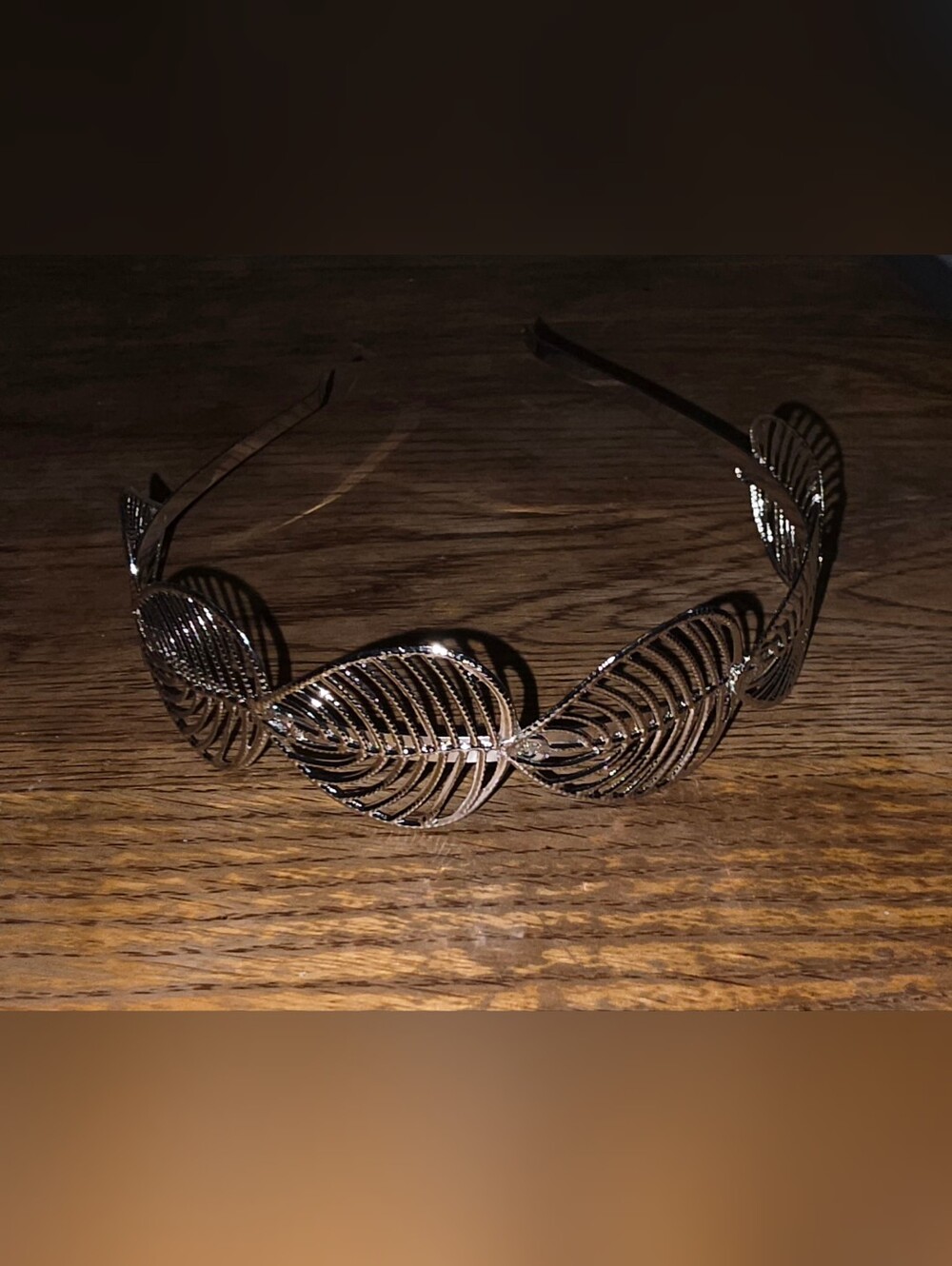 Silver-tone Headband Features An Intricate Openwork Leaf Pattern BNIB